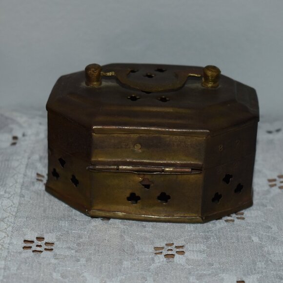 Vintage Antique Small Brass Incense Trinket Cricket Box Decor - Picture 12 of 14